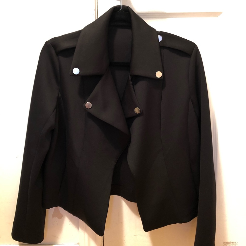 STRADIVARIUS - Elegant silky black jacket